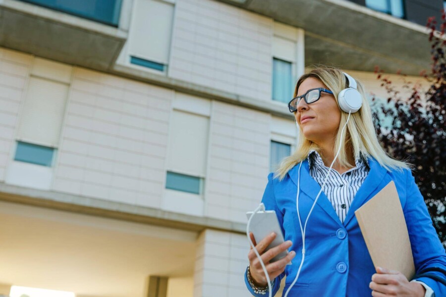 Jak wybrać abc jak inwestować w nieruchomości audiobook dla siebie?